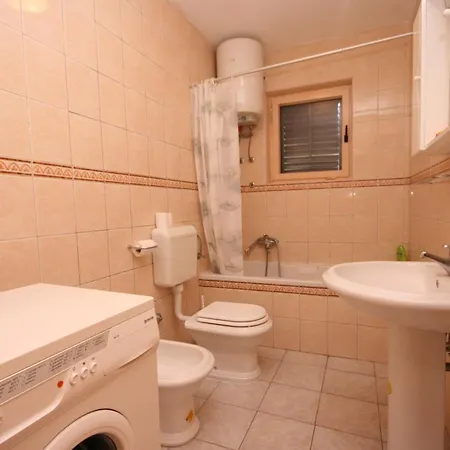 Apartman With Parking Space Rastici, Ciovo - 2794 *
