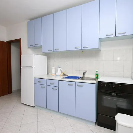 With Parking Space Rastici, Ciovo - 2794 Apartman