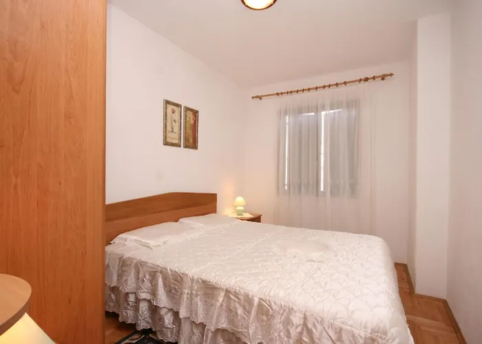 With Parking Space Rastici, Ciovo - 2794 Apartment *