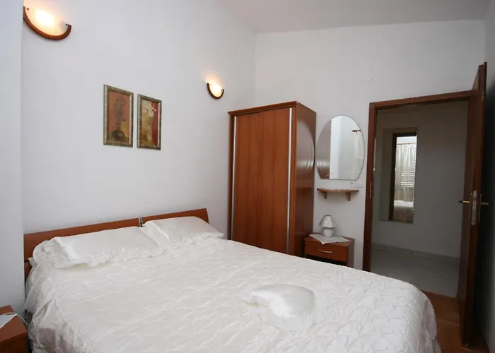 With Parking Space Rastici, Ciovo - 2794 Apartment *