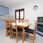 Appartamento With Parking Space Rastici, Ciovo - 2794 *