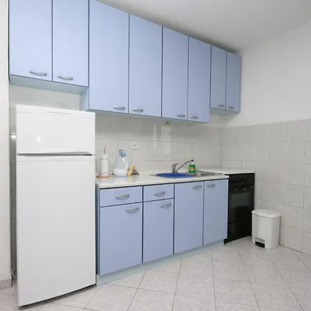 With Parking Space Rastici, Ciovo - 2794 Трогір