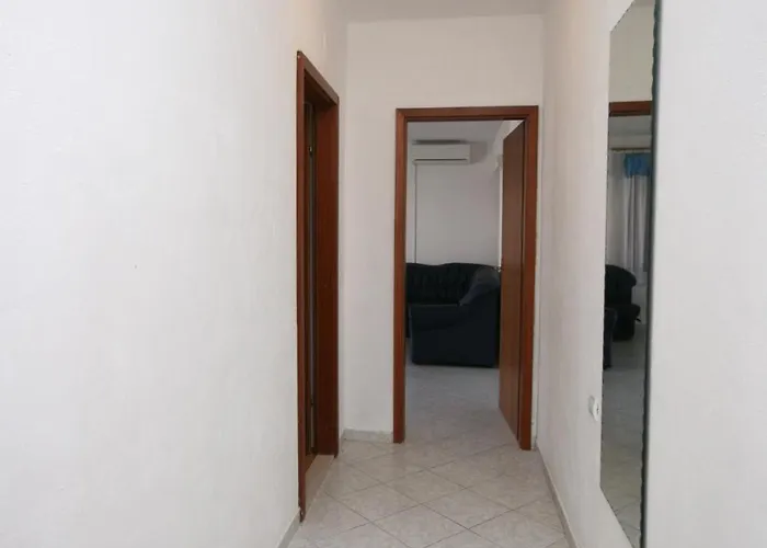 Apartman With Parking Space Rastici, Ciovo - 2794 *