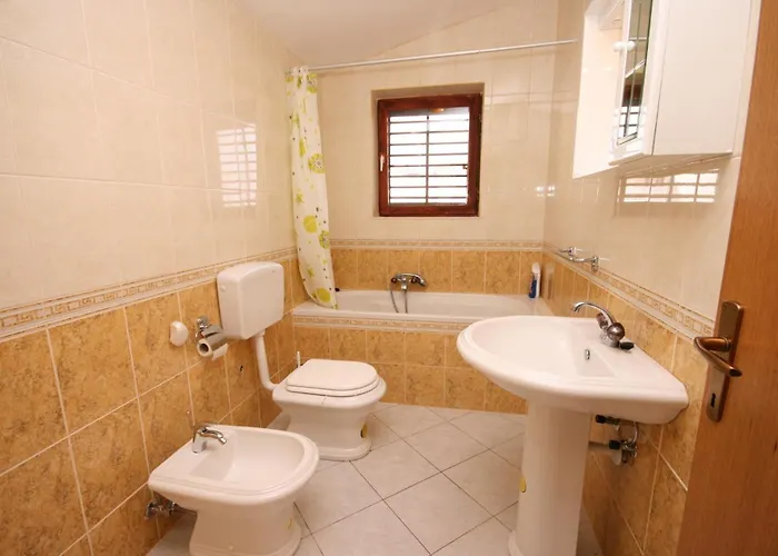 Apartman With Parking Space Rastici, Ciovo - 2794